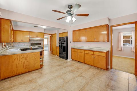 Tiny photo for 7106 W Devon Avenue, Chicago, IL 60631 (MLS # 12502281)