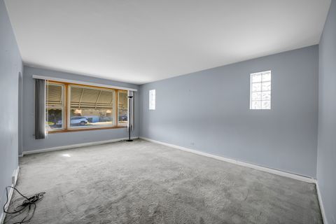 Tiny photo for 7106 W Devon Avenue, Chicago, IL 60631 (MLS # 12502281)