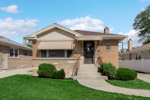 Photo of 7106 W Devon Avenue, Chicago, IL 60631 (MLS # 12502281) Photo of 7106 W Devon Avenue, Chicago, IL 60631 (MLS # 12502281)