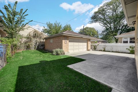 Tiny photo for 7106 W Devon Avenue, Chicago, IL 60631 (MLS # 12502281)