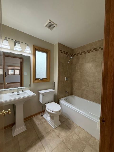Tiny photo for 11605 S Avenue N Ave, Chicago, IL 60617 (MLS # 12577398)