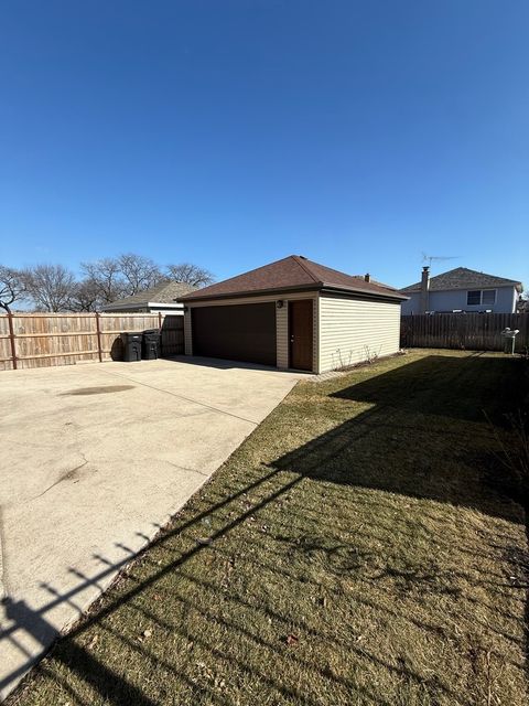 Tiny photo for 11605 S Avenue N Ave, Chicago, IL 60617 (MLS # 12577398)