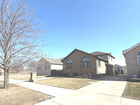 Tiny photo for 11605 S Avenue N Ave, Chicago, IL 60617 (MLS # 12577398)