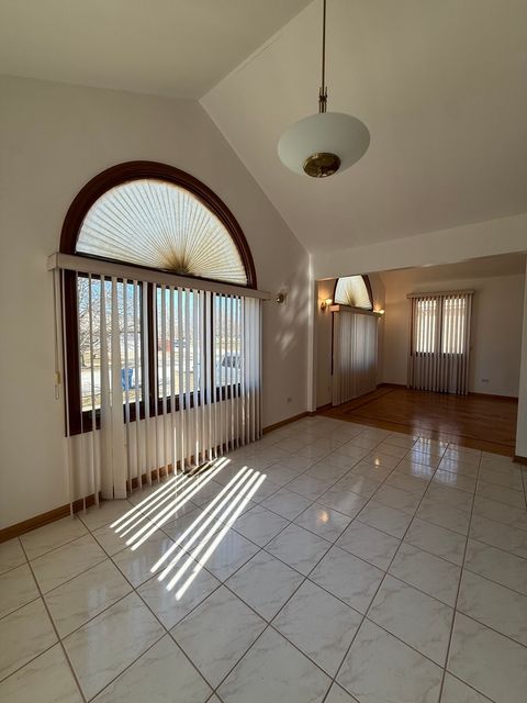 Tiny photo for 11605 S Avenue N Ave, Chicago, IL 60617 (MLS # 12577398)