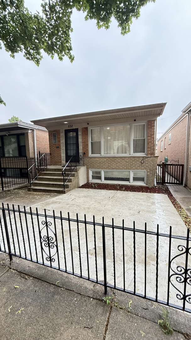 532 W 27th Street