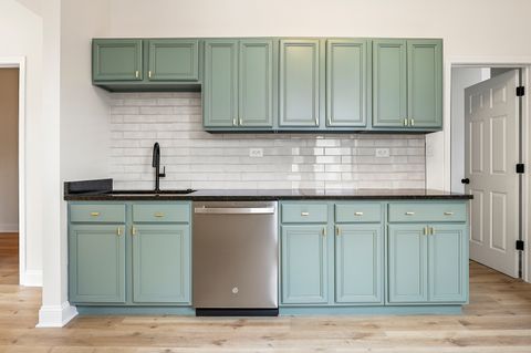 Tiny photo for 1449 N Ashland Avenue #2R, Chicago, IL 60622 (MLS # 12635537)