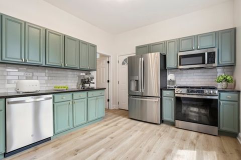 Tiny photo for 1449 N Ashland Avenue #2R, Chicago, IL 60622 (MLS # 12635537)