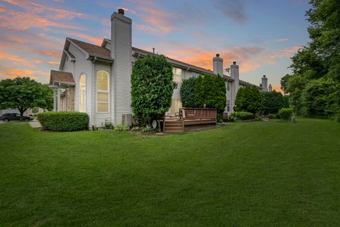 Tiny photo for 9237 WATERFALL GLEN Boulevard, Darien, IL 60561 (MLS # 12695647)