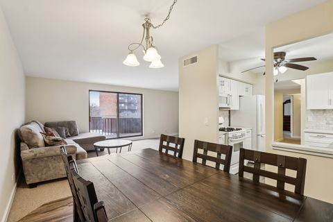 Tiny photo for 898 Wellington Avenue #202, Elk Grove Village, IL 60007 (MLS # 12517918)