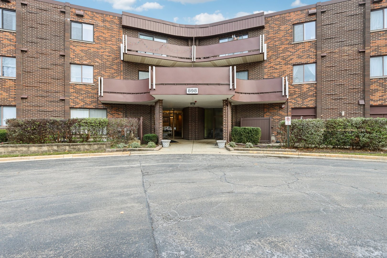 898 Wellington Avenue 202