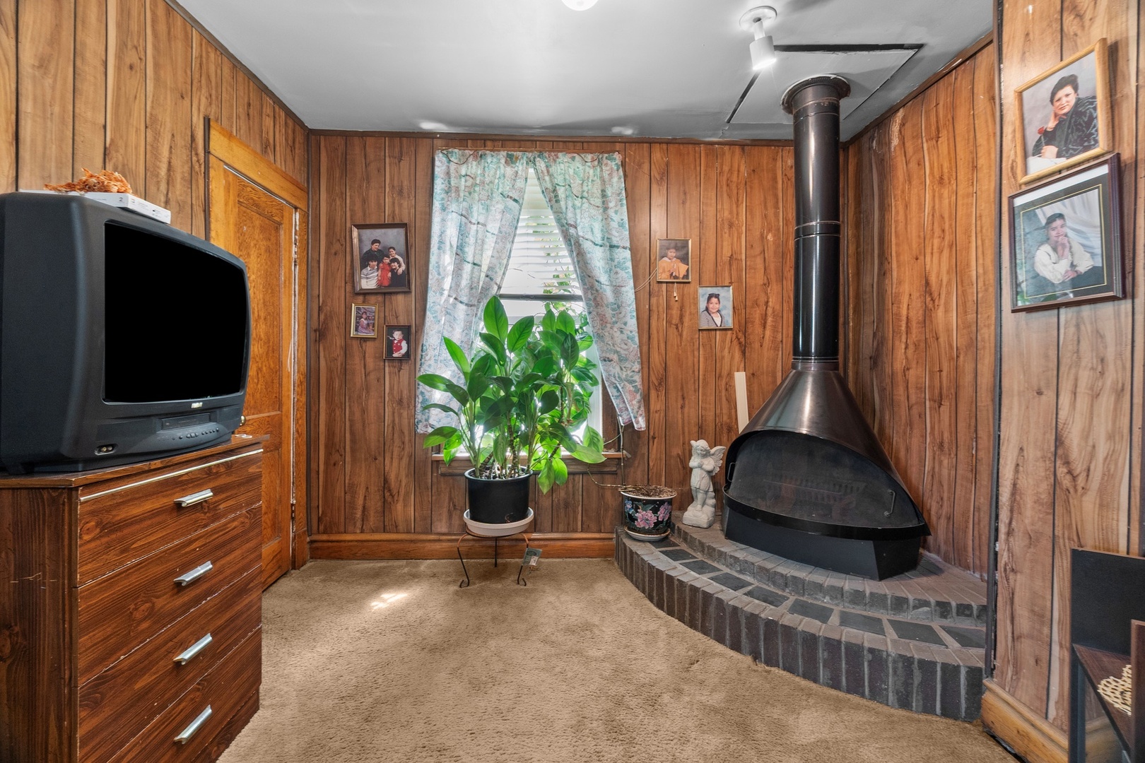 1316 S 49th Court