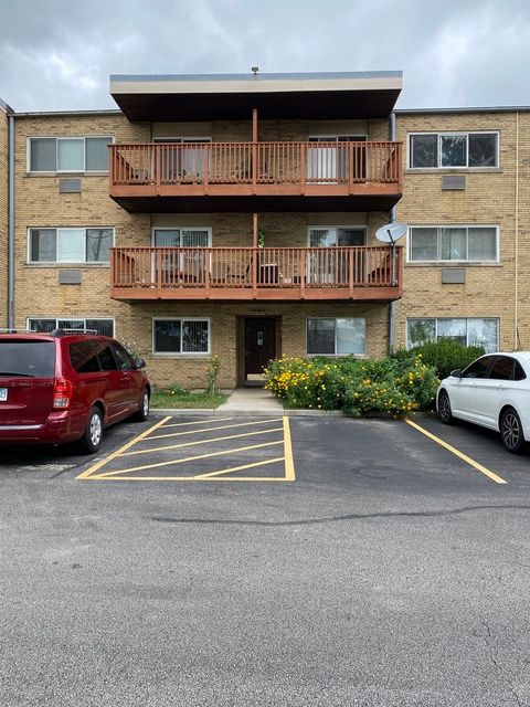 Photo of 728 Dempster Street #210, Mount Prospect, IL 60056 (MLS # 12450766)