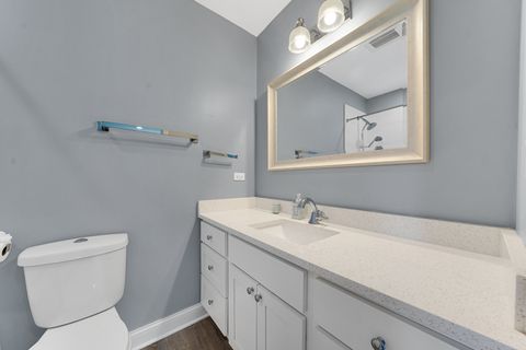 Tiny photo for 228 Juneway Terrace, Lake Bluff, IL 60044 (MLS # 12479609)