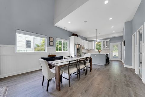 Tiny photo for 228 Juneway Terrace, Lake Bluff, IL 60044 (MLS # 12479609)