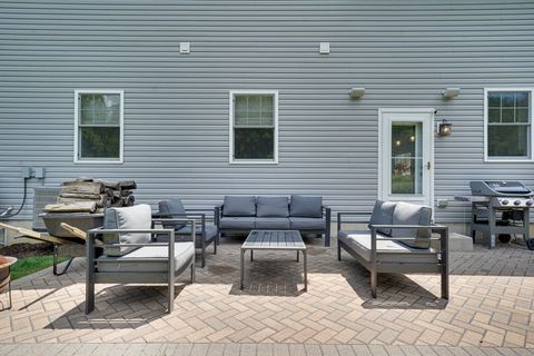 Tiny photo for 228 Juneway Terrace, Lake Bluff, IL 60044 (MLS # 12479609)