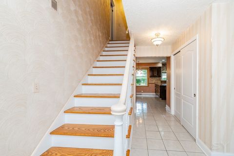 Tiny photo for 1012 S Church Road, Mount Prospect, IL 60056 (MLS # 12688900)