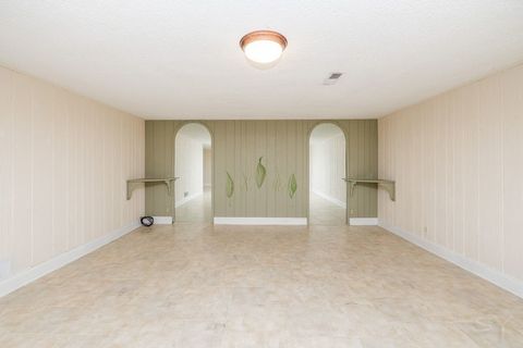 Tiny photo for 1012 S Church Road, Mount Prospect, IL 60056 (MLS # 12688900)