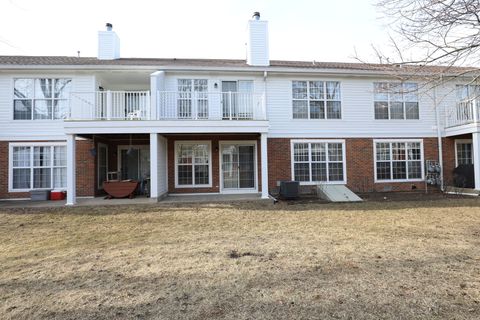 Tiny photo for 883 Sparta Court, Vernon Hills, IL 60061 (MLS # 12548908)