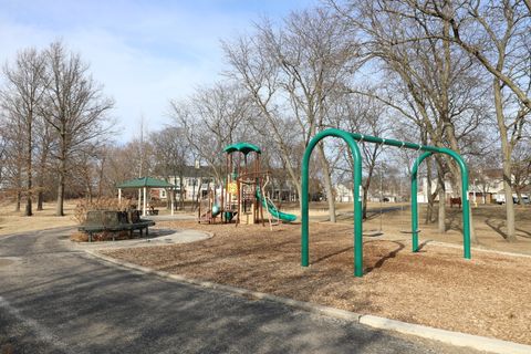 Tiny photo for 883 Sparta Court, Vernon Hills, IL 60061 (MLS # 12548908)