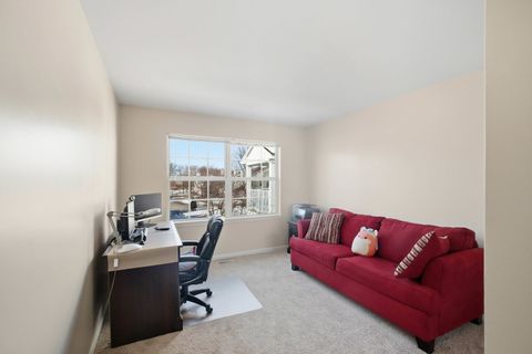 Tiny photo for 883 Sparta Court, Vernon Hills, IL 60061 (MLS # 12548908)