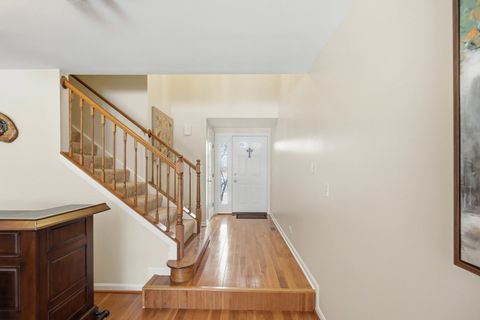 Tiny photo for 883 Sparta Court, Vernon Hills, IL 60061 (MLS # 12548908)