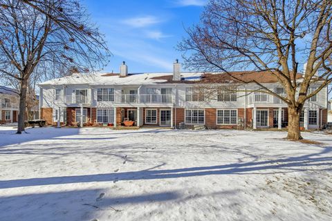 Tiny photo for 883 Sparta Court, Vernon Hills, IL 60061 (MLS # 12548908)