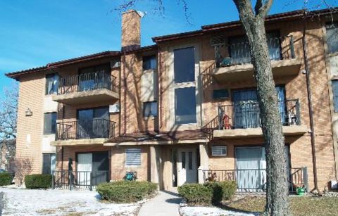 Photo of 7010 W 110th Street #5, Worth, IL 60482 (MLS # 12593921)