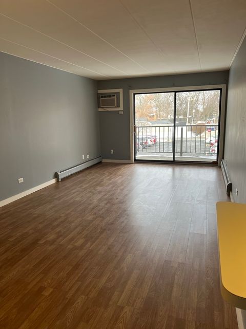 Tiny photo for 7010 W 110th Street #5, Worth, IL 60482 (MLS # 12593921)