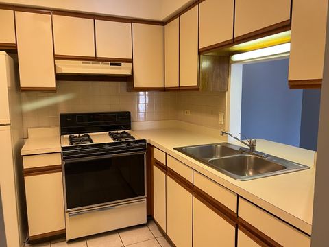 Tiny photo for 7010 W 110th Street #5, Worth, IL 60482 (MLS # 12593921)