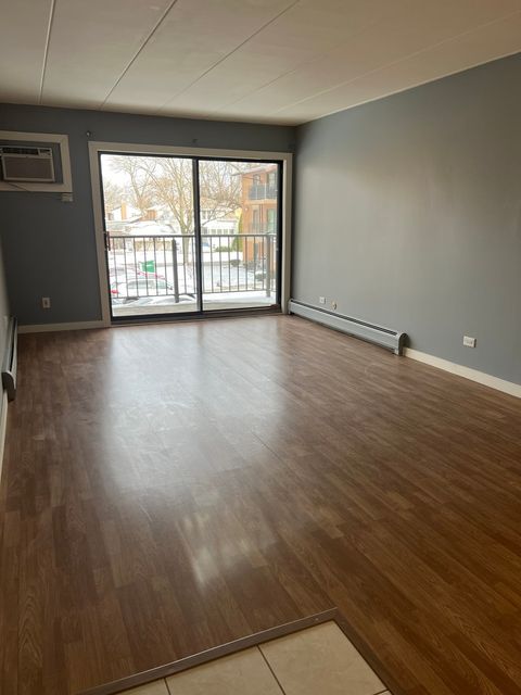 Tiny photo for 7010 W 110th Street #5, Worth, IL 60482 (MLS # 12593921)