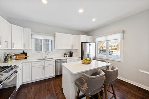 Tiny photo for 566 S Cedar Avenue, Elmhurst, IL 60126 (MLS # 12555354)