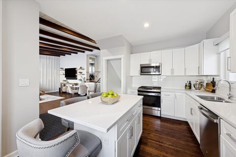 Tiny photo for 566 S Cedar Avenue, Elmhurst, IL 60126 (MLS # 12555354)