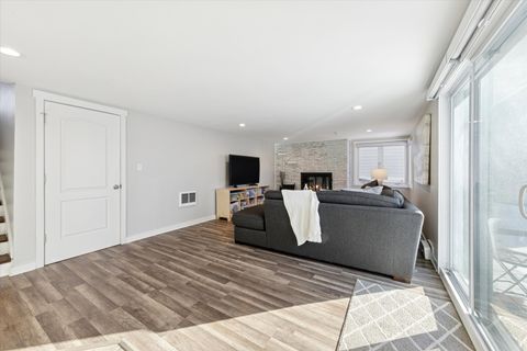 Tiny photo for 566 S Cedar Avenue, Elmhurst, IL 60126 (MLS # 12555354)