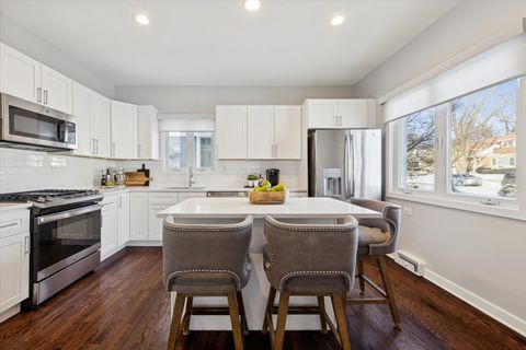 Tiny photo for 566 S Cedar Avenue, Elmhurst, IL 60126 (MLS # 12555354)