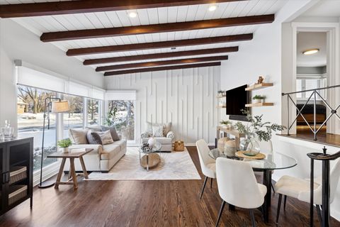 Tiny photo for 566 S Cedar Avenue, Elmhurst, IL 60126 (MLS # 12555354)