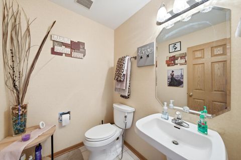 Tiny photo for 15223 Naughton Drive, South Holland, IL 60473 (MLS # 12587083)