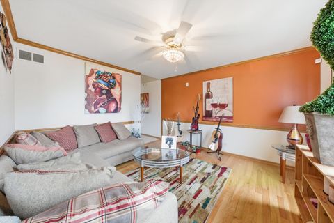 Tiny photo for 15223 Naughton Drive, South Holland, IL 60473 (MLS # 12587083)