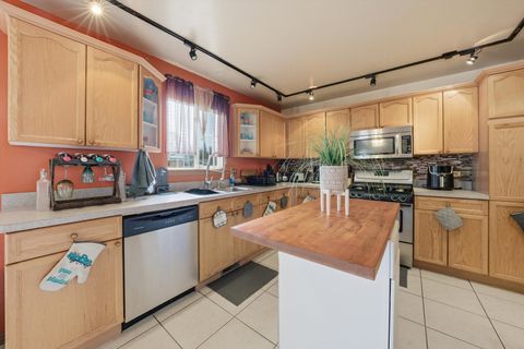 Tiny photo for 15223 Naughton Drive, South Holland, IL 60473 (MLS # 12587083)