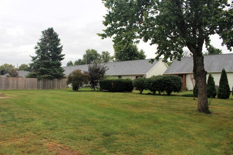 Tiny photo for 34 Colonial Drive, Clinton, IL 61727 (MLS # 12756304)