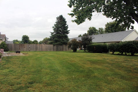 Tiny photo for 34 Colonial Drive, Clinton, IL 61727 (MLS # 12756304)