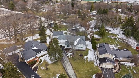 Tiny photo for 23203 N Prairie Lane, Lincolnshire, IL 60069 (MLS # 12598204)