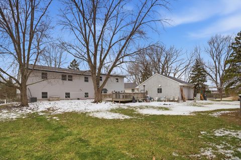 Tiny photo for 23203 N Prairie Lane, Lincolnshire, IL 60069 (MLS # 12598204)