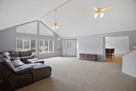 Tiny photo for 23203 N Prairie Lane, Lincolnshire, IL 60069 (MLS # 12598204)