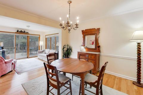 Tiny photo for 6621 N Keating Avenue, Lincolnwood, IL 60712 (MLS # 12627067)