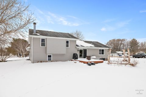 Tiny photo for 12715 Waltham Close, Roscoe, IL 61073 (MLS # 12600736)