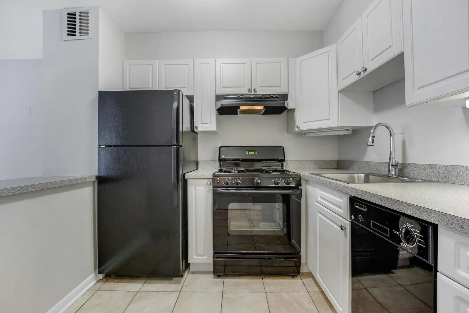 2800 N Lake Shore Drive 709