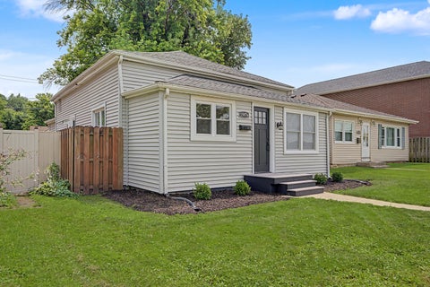 Tiny photo for 15976 New Avenue, Lemont, IL 60439 (MLS # 12702766)