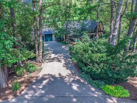 Tiny photo for 3810 N Oak Knoll Road, Crystal Lake, IL 60012 (MLS # 12723353)