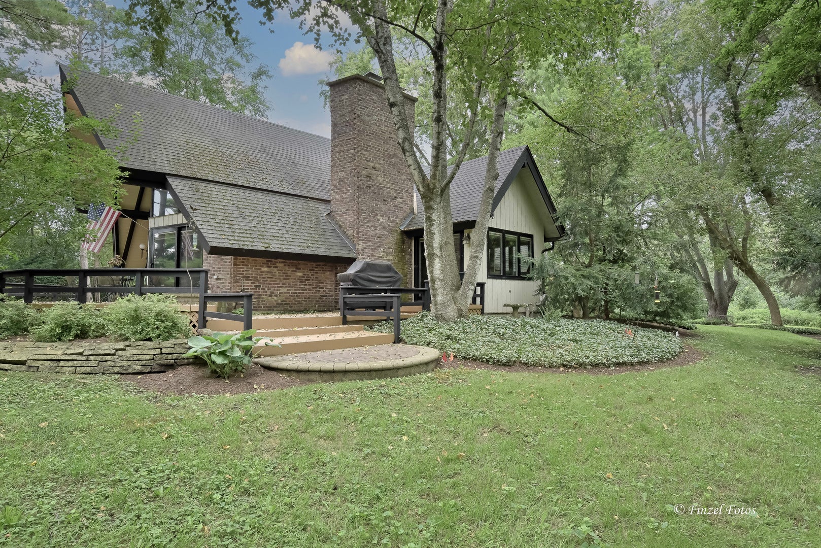 3810 N Oak Knoll Road