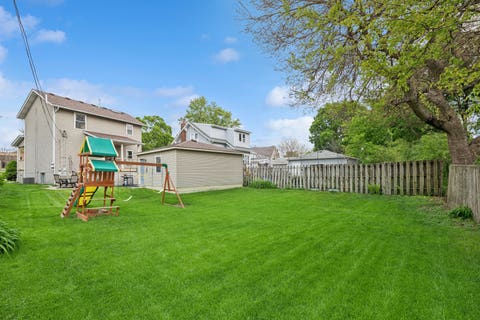 Tiny photo for 402 Crescent Street, Wheaton, IL 60187 (MLS # 12720547)